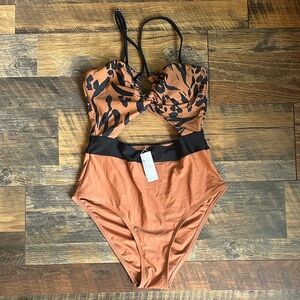 Cupshe Black and Tan Swimsuit